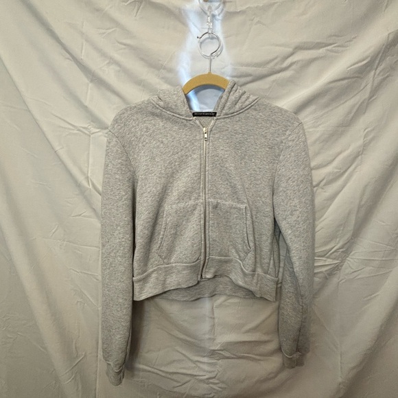 Bundle of 3 cropped front zip hoodies! - Picture 2 of 8